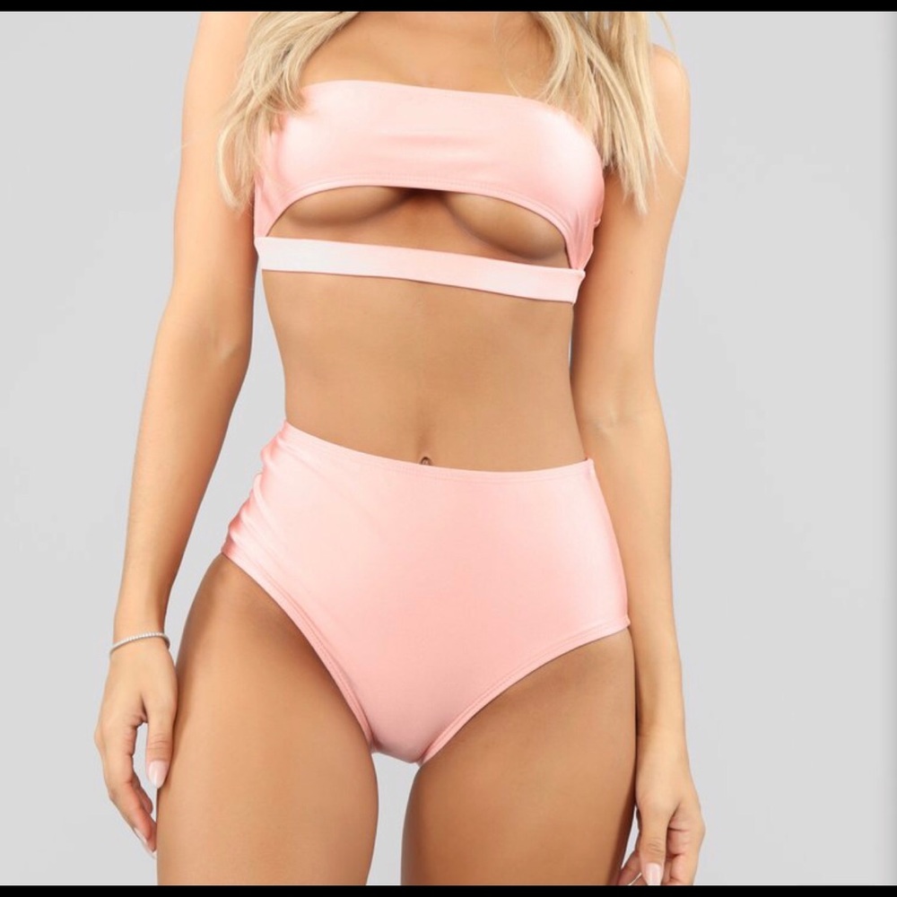 Tube top bikini